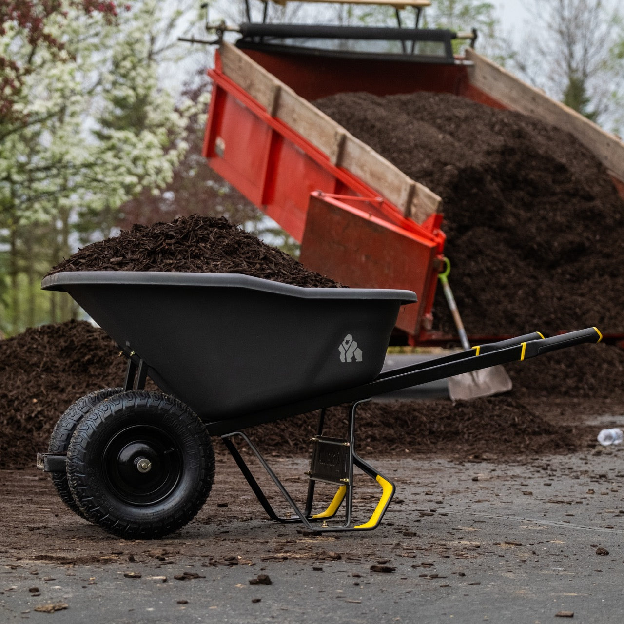 GORILLA CPX-8D POLY WHEELBARROW