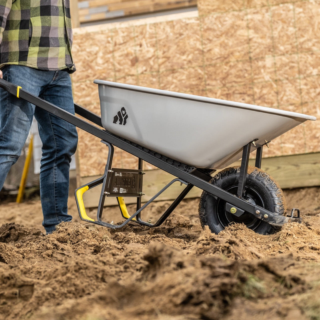 GORILLA XXD WHEELBARROW