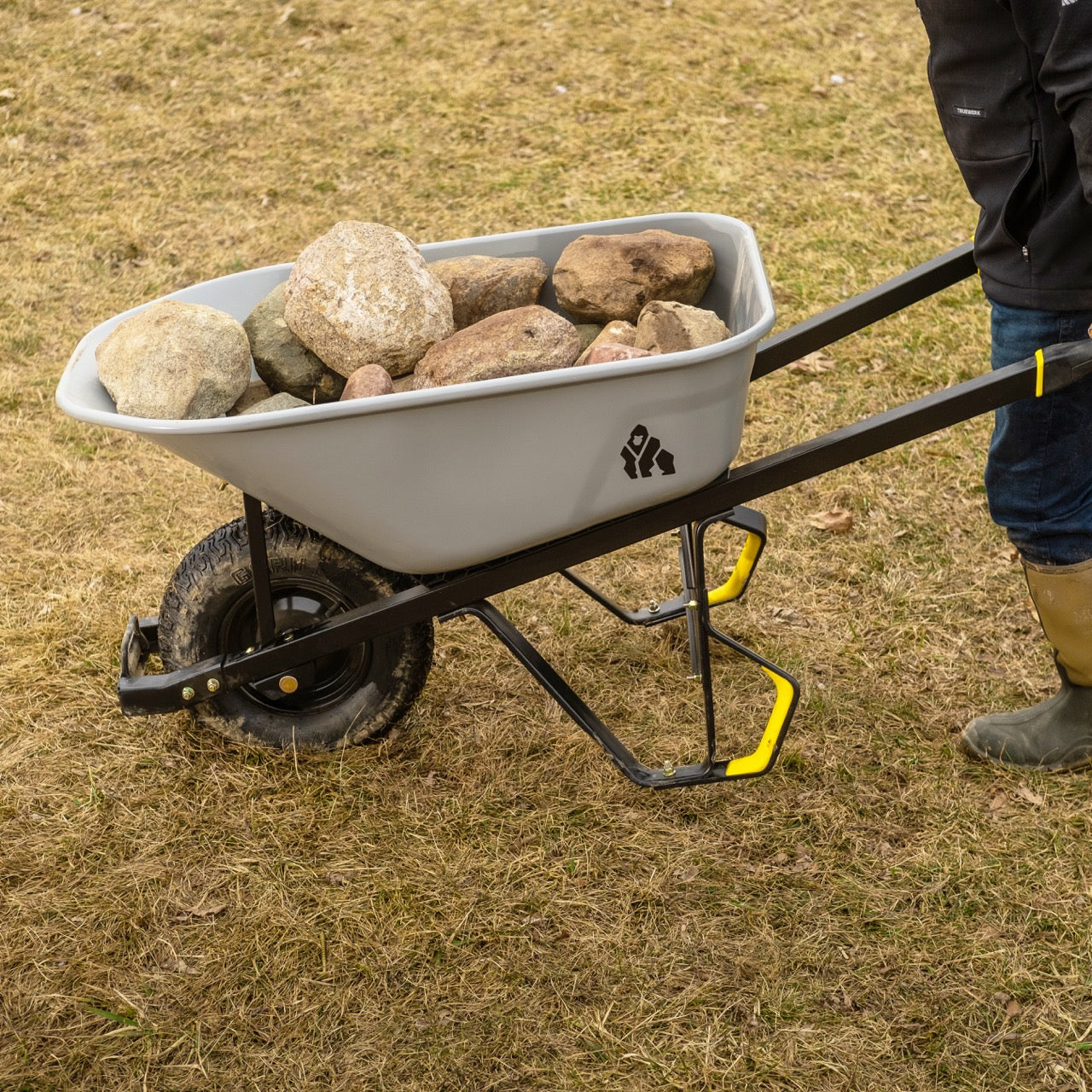 GORILLA XXD WHEELBARROW