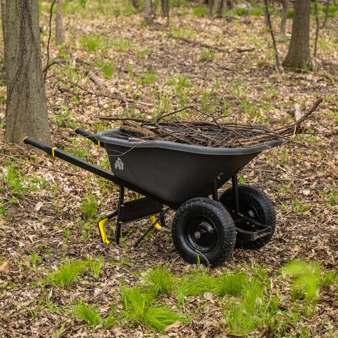 GORILLA CPX-8D POLY WHEELBARROW